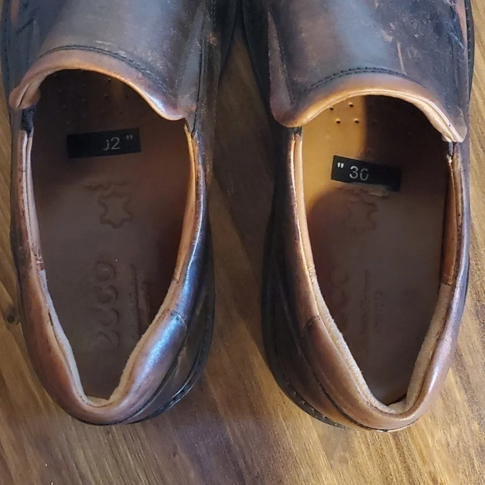 Ecco- Mens Distressed Leather Dress Shoes Slip on Neutral Comfy! Like New! Sz.10